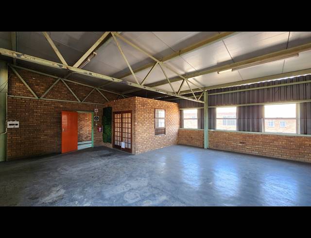 125M² WAREHOUSE TO LET IN SEBENZA